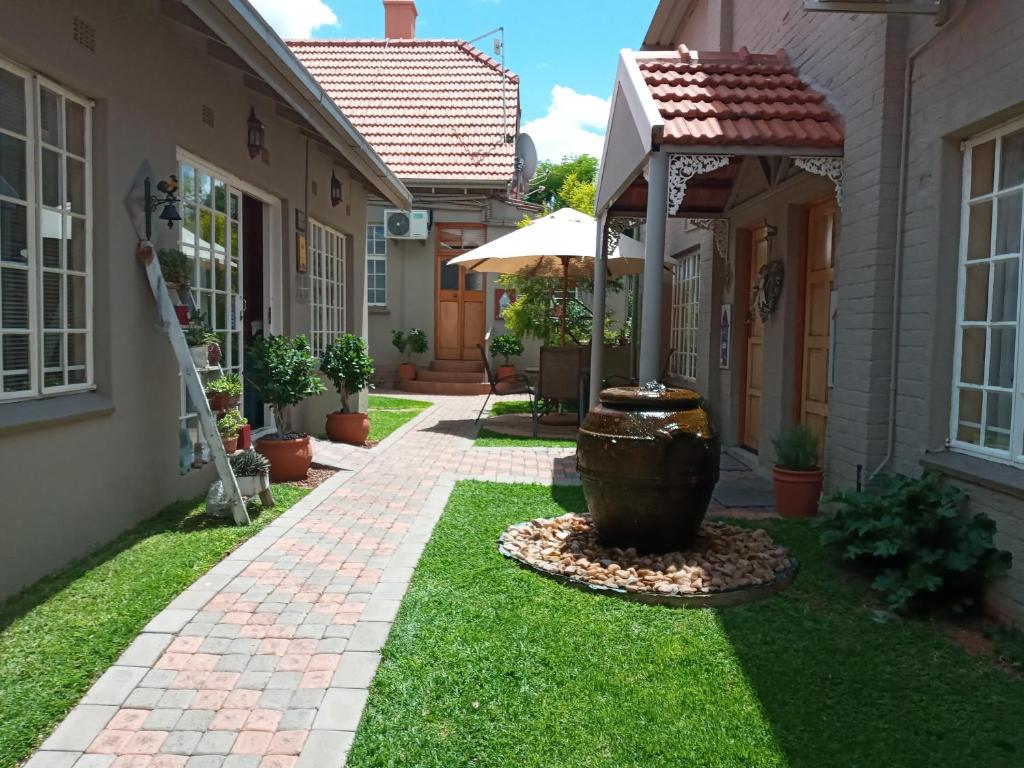 75 on Milner Lodge (Kimberley) 