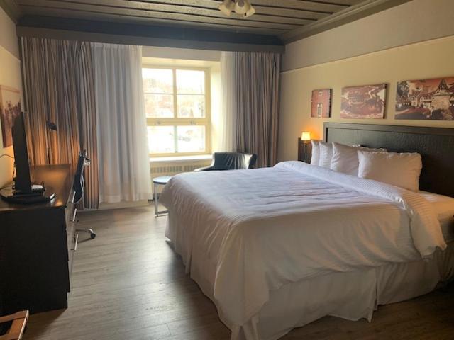 Hôtel le Manoir Baie-Comeau (Baie-Comeau) 