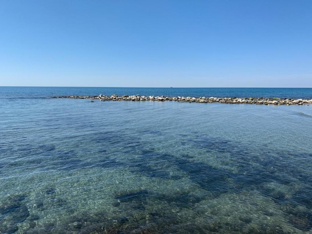 Holiday Home Il Pontile in Marina di Massa, apartments with private outdoor area, just 400 meters from the sea